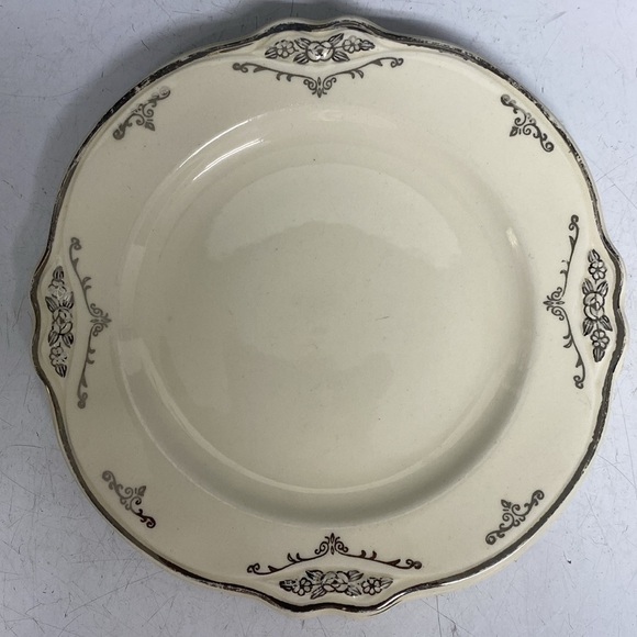 Homer Laughlin Silver Virginia Rose Patrician Bread and Butter Plates Set of Six - Picture 8 of 16